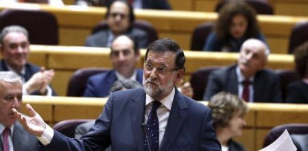 El presidente del Gobierno, Mariano Rajoy, interviene durante el pleno del Senado