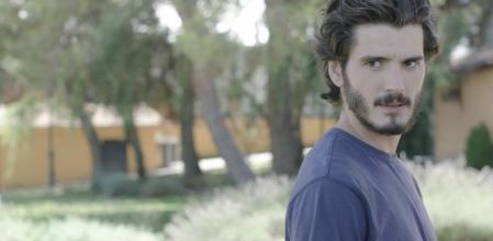 Yon González protagoniza 'Bajo sospecha'.