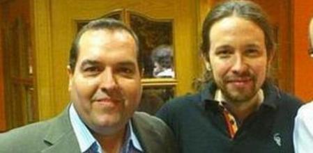 Alejandro Cao de Benós con Pablo Iglesias