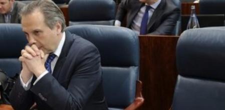 El diputado regional del PSM, Antonio Miguel Carmona, durante el pleno de la Asamblea de Madrid.