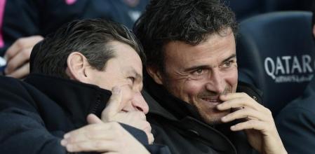 Luis Enrique sonríe durante el partido ante el Levante