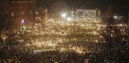 Miles de personas asisten al funeral de las víctimas del tiroteo del fin de semana pasado en Copenhague (Dinamarca)