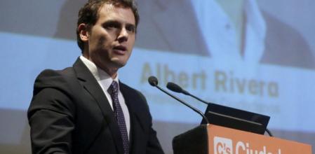 El presidente de C's, Albert Rivera, interviene durante el acto en el que ha presentado el proyecto económico de Ciudadanos para España