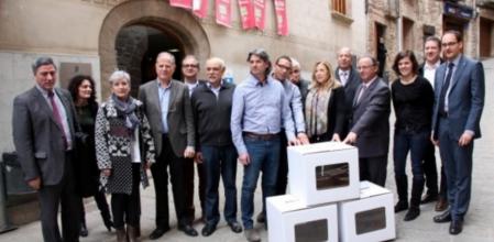 Los alcaldes del Moianès junto a la vicepresidenta Joana Ortega