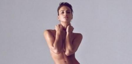 Irina Shayk posa sensual para un reportaje de la revista Harper's Bazaar China