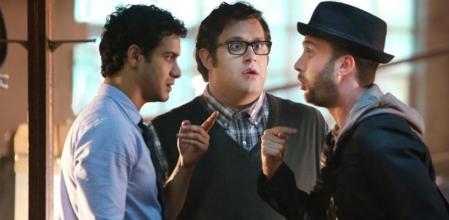 Elyes Gabel (a la izquierda) protagoniza 'Scorpion'.