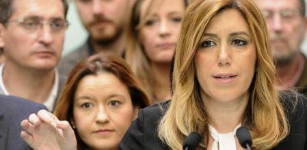 La presidenta de la Junta de Andalucía en funciones, Susana Díaz, ante los medios de comunicación, tras la primera reunión de la ejecutiva regional del PSOE tras los comicios