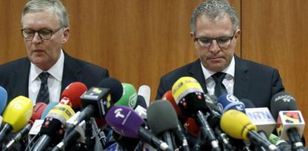 El presidente de Lufthansa, Carsten Spohr, junto al presidente de Germanwings, Thomas Winkelmann