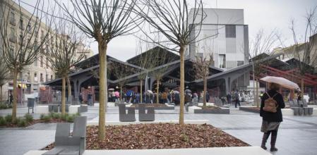 Nueva plaza Gardunya, tras el mercado de la Boqueria de Barcelona, ya reformada