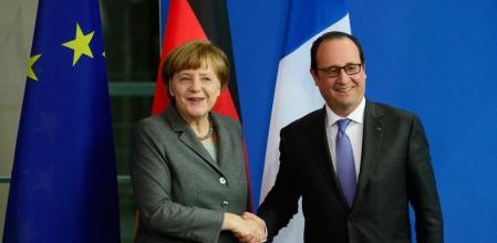 Imagen de la canciller alemana, Angela Merkel, y el presidente de Francia, François Hollande, durante una conferencia de prensa en Berlín