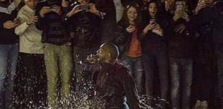 Kaney West da un concierto en Ereván