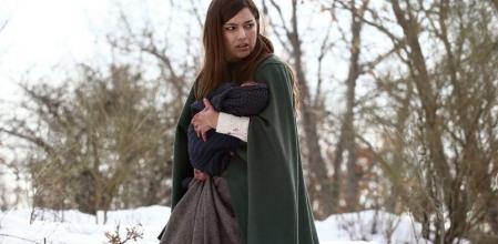 Manuela llega al portal de 'Acacias 38' con ganas de huir del pasado.