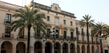 Fachada del Ayuntamiento de Vilanova i la Geltrú