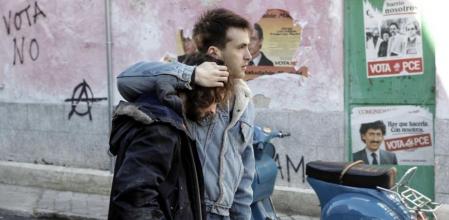 Carlos quiere ayudar a Luis en 'Cuéntame'.