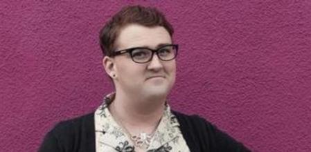 El cómico y escritor 'trans' Ryan Silverman protagoniza la campaña de moda femenina de Modcloth, una acción para reivindicar la publicidad veraz en la industria 'fashion'