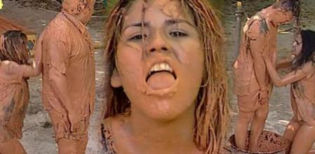 Isa Pantoja se llenó la boca de barro en 'Supervivientes' para ayudar a que su equipo de veteranos ganase la primera prueba