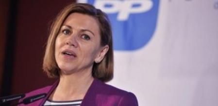 La presidenta de Castilla-La Mancha, María Dolores de Cospedal, durante su intervención en un acto de alcaldes del Partido, hoy en Toledo.