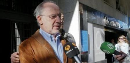 El exvicepresidente del Gobierno Rodrigo Rato sale de su domicilio del barrio de Salamanca de Madrid