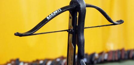 Una ballesta de una intervención de la Guardia Civil.