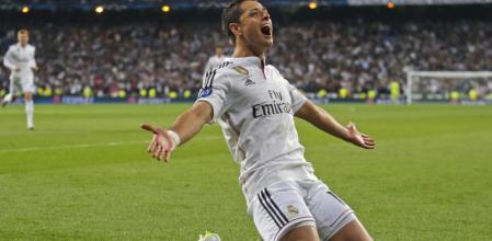 Chicharito celebra su decisivo gol en los cuartos de la Champions
