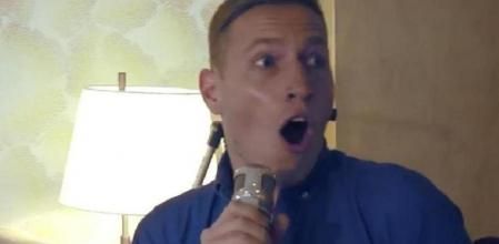 Demi Lovato sorprende a un fan