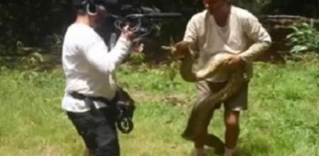 Frank Cuesta publica un vídeo con las tomas falsas del rodaje de su programa 'Wildfrank' para Discovery Max