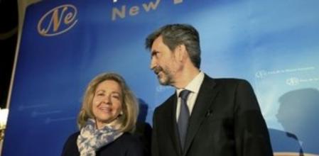 La fiscal general del Estado, Consuelo Madrigal, y el presidente del Tribunal Supremo y del Consejo General del Poder Judicial, Carlos Lesmes, participan en un desayuno informativo del Foro Nueva Economía celebrado en un céntrico hotel de la capital.