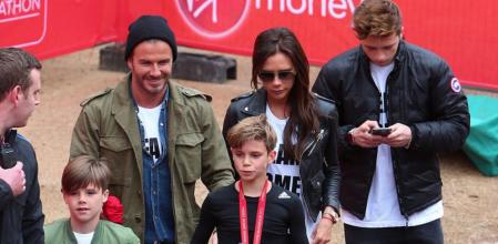 Los Beckham, el pasado día 26 en el minimaratón de Londres
