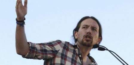 El secretario general de Podemos, Pablo Iglesias, participa en el primer día de campaña del candidato a la Comunidad de esta formación, José Manuel López