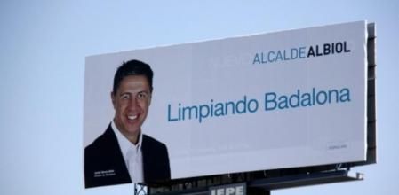 El polémico cartel de Albiol en Badalona