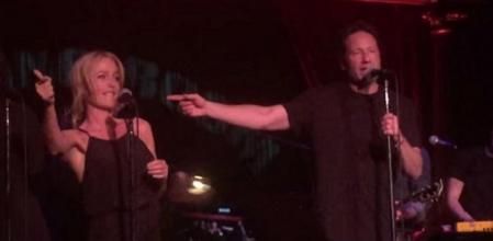 Gillian Anderson y David Duchovny en la sala Cutting Room de Nueva York.