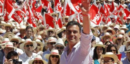 Pedro Sánchez en la plaza de toros de Valencia