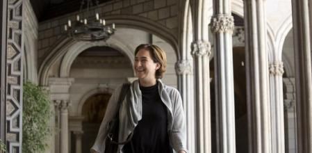 Ada Colau a la salida de la primera reunión de traspaso con Xavier Trias