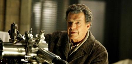 John Noble añade 'Elementary' a su currículo.