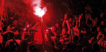 Canaletes se llena de hinchas del Barça para celebrar el título de Champions