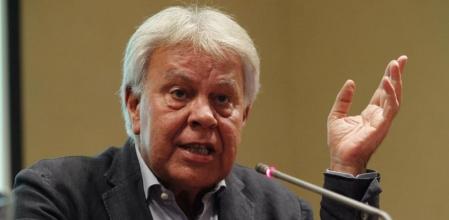 Felipe González, en rueda de prensa en Madrid