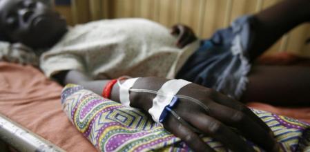 Las personas que han desarrollado resistencias a los tratamientos contra el VIH pueden transmitir estas resistencias en el momento de contagiar la infección, por lo que la cifra de virus mutados se incrementará con el tiempo