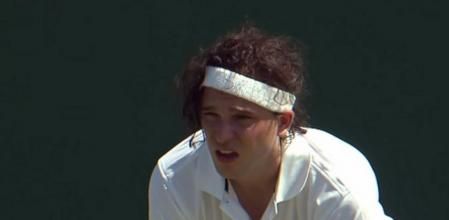 Kit Harington está aprovechando su popularidad por 'Juego de tronos' y estrena '7 days in hell' en HBO.