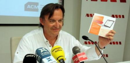 El presidente de la AMI, Josep Maria Vila d'Adabal, durante la rueda de prensa de este lunes en la sede de la ACM