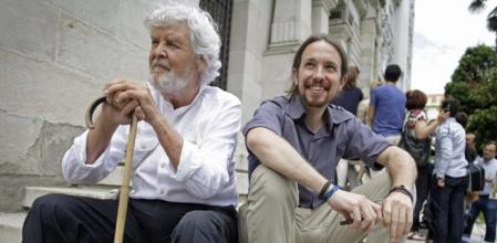 El líder de Podemos, Pablo Iglesias, y el portavoz nacional de Anova, Xosé Manuel Beiras