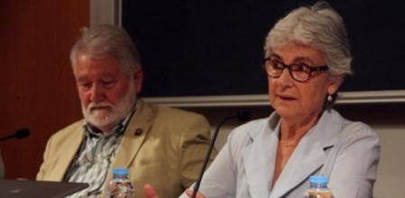 La presidenta de Òmnium, Muriel Casals, junto al presidente del IEC Joan Domènec Ros