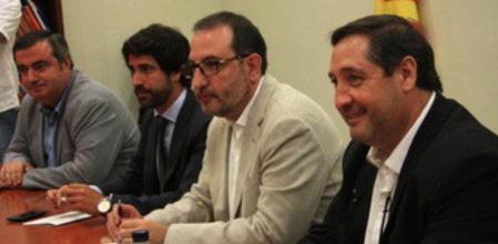 Roger Montañola y Ramon Espadaler, junto a los diputados de Unió fieles a la dirección