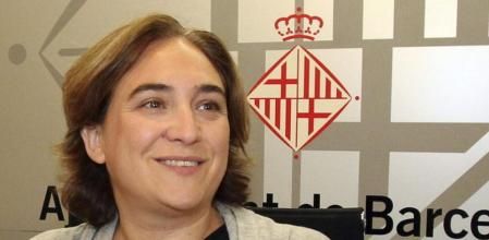 La alcaldesa de Barcelona, Ada Colau, durante una rueda de prensa