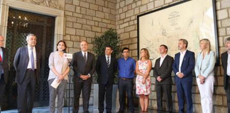 Foto de familia al anunciarse la renovación como capital mundial del móvil y sede del Mobile World Congress hasta 2023