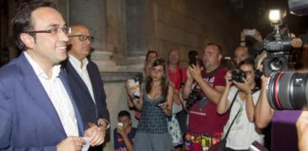 Josep Rull y Lluís Coromines a la salida de la cumbre soberanista que tuvo lugar en el Palau de la Generalitat.