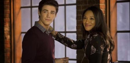 Grant Gustin y Candice Patton, amigos (¿y algo más?) en 'The Flash'.