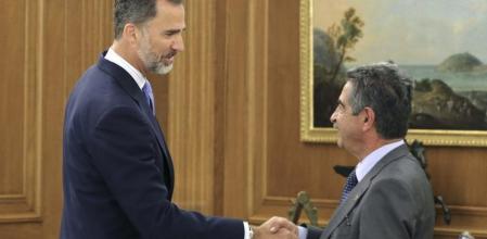 El rey Felipe VI recibió en audiencia al presidente de Cantabria, Miguel Ángel Revilla, en el Palacio de la Zarzuela