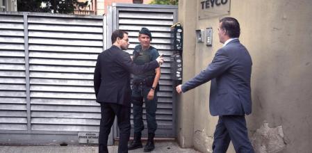 Los fiscales del caso entran en la sede de la compañía Teyco