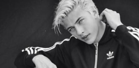 Lucky Blue Smith, el modelo mormón que está revolucionando Instagram