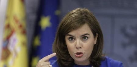 La vicepresidenta del Gobierno, Soraya Sáenz de Santamaría, durante la rueda de prensa posterior a la reunión del Consejo de Ministros